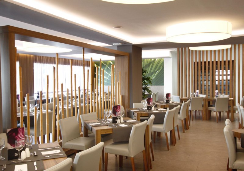 Ausstattung & Service