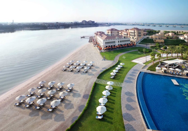 The Ritz-Carlton Abu Dhabi, Grand Canal