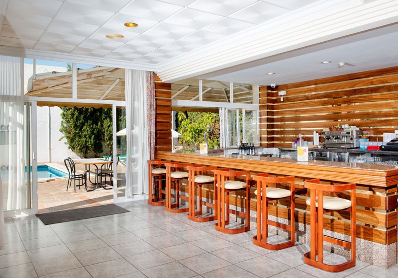 Beispiel: Ausstattung & Service