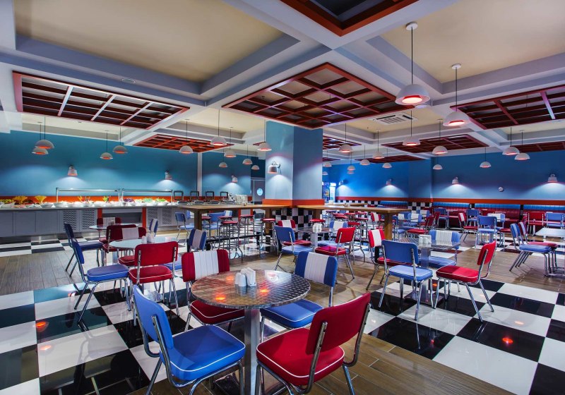 Ausstattung & Service