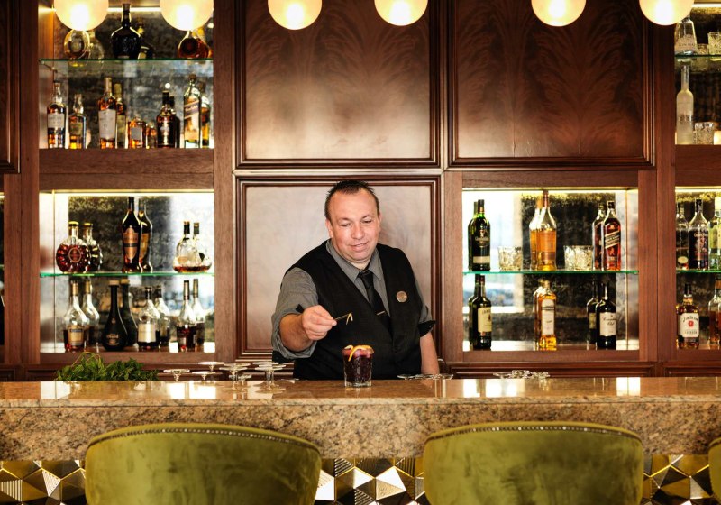 Ausstattung & Service