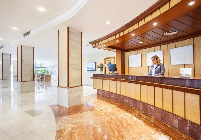 Ausstattung & Service