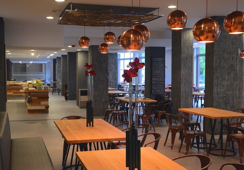 Ausstattung & Service