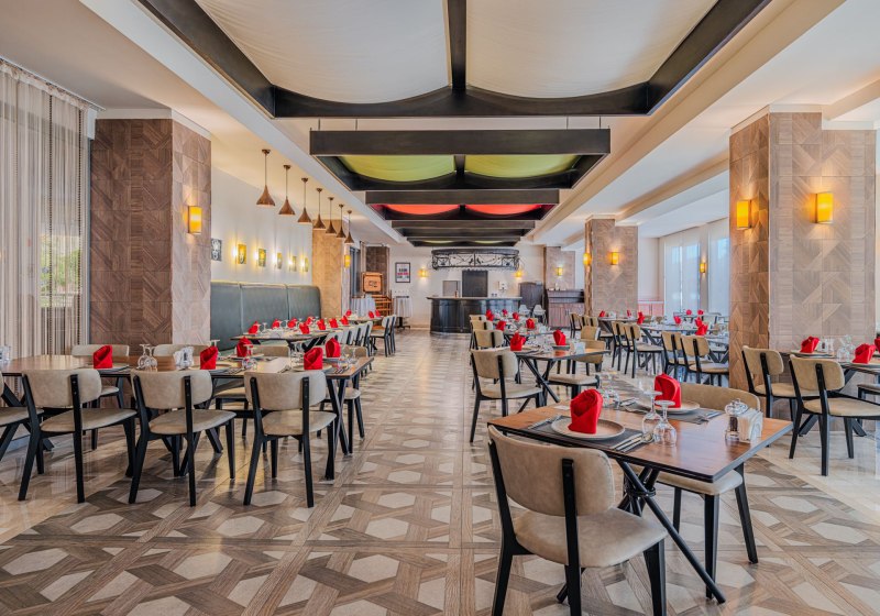 Ausstattung & Service