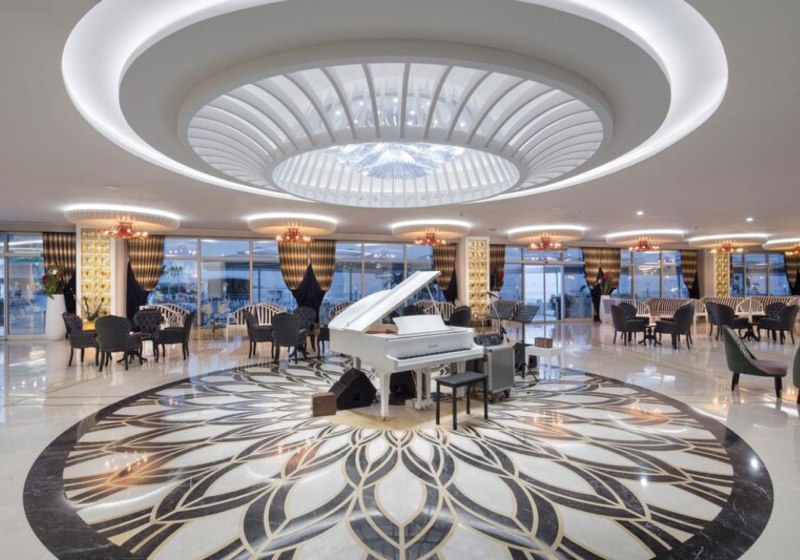 Ausstattung & Service