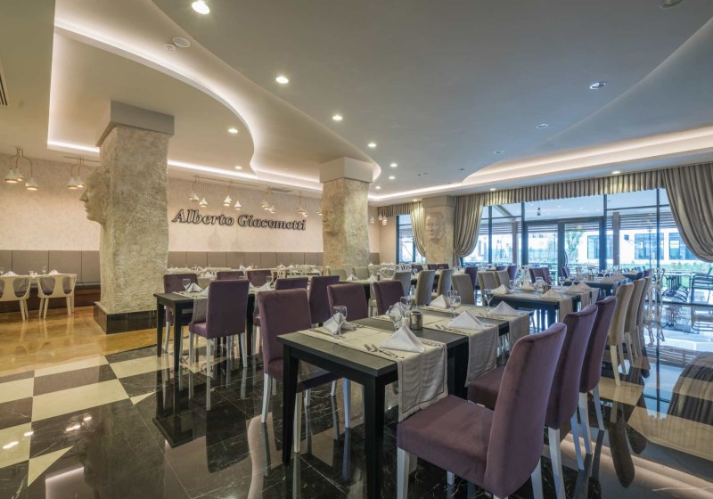 Ausstattung & Service