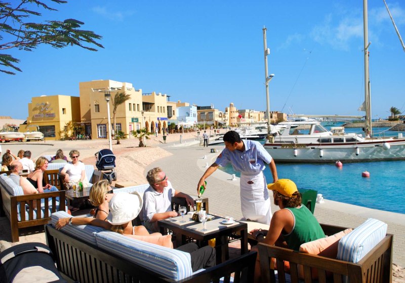 Ausstattung & Service