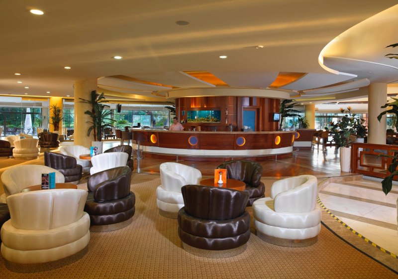 Ausstattung & Service