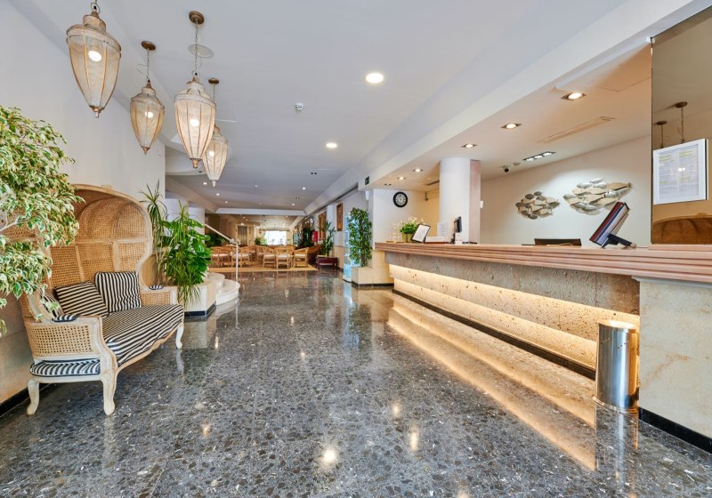 Ausstattung & Service