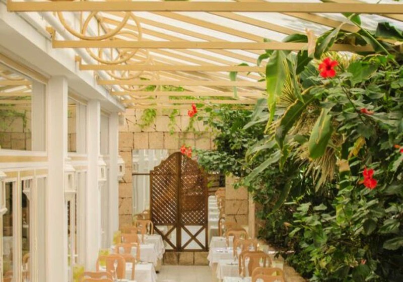 Ausstattung & Service