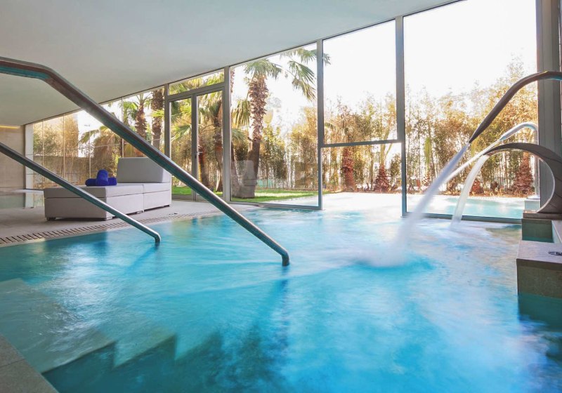 Ausstattung & Service