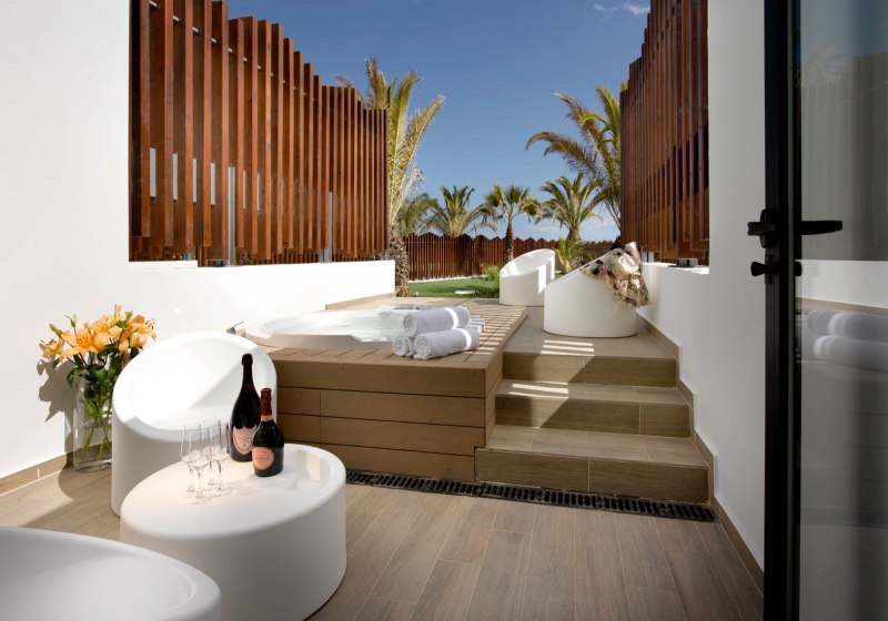 Ausstattung & Service