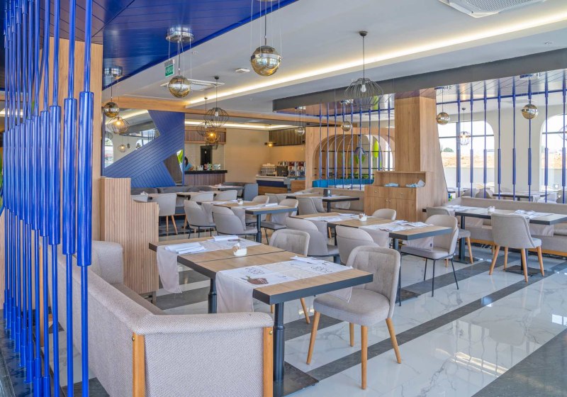 Ausstattung & Service