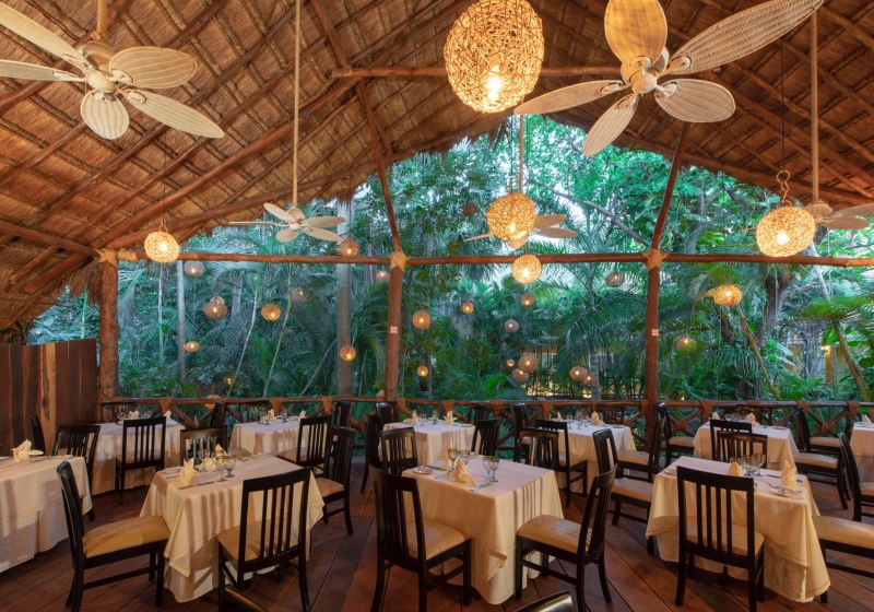 Ausstattung & Service