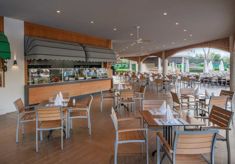 Ausstattung & Service