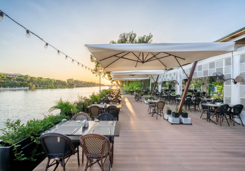 Ausstattung & Service