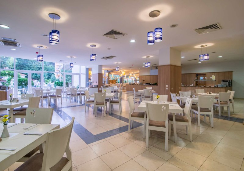 Ausstattung & Service