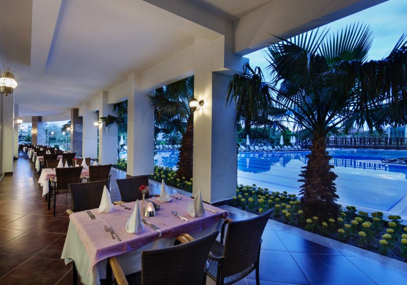 Ausstattung & Service