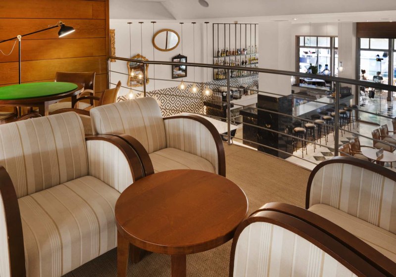 Ausstattung & Service