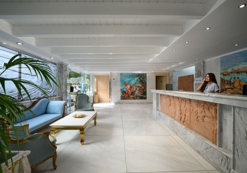 Ausstattung & Service