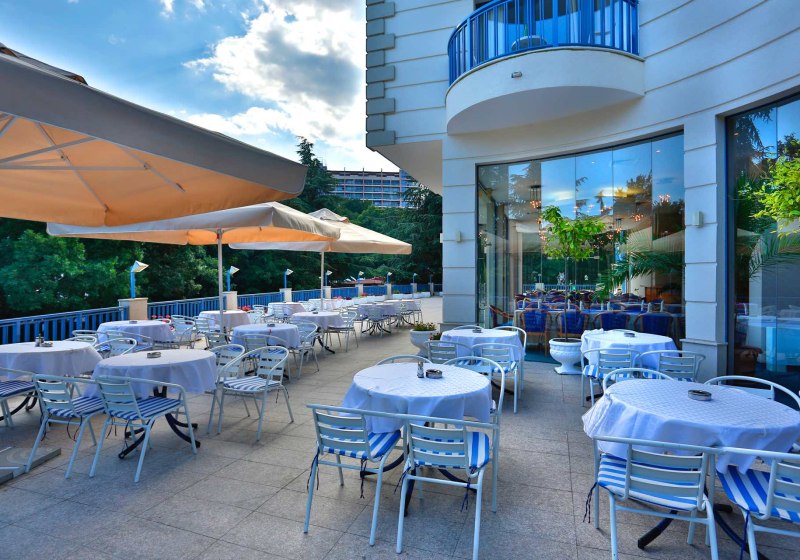 Ausstattung & Service