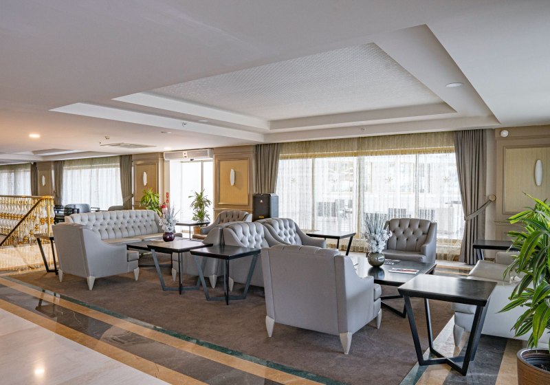 Ausstattung & Service