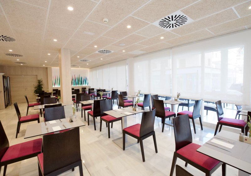 Ausstattung & Service