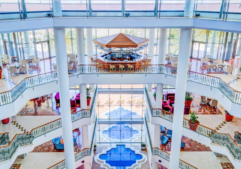 Ausstattung & Service