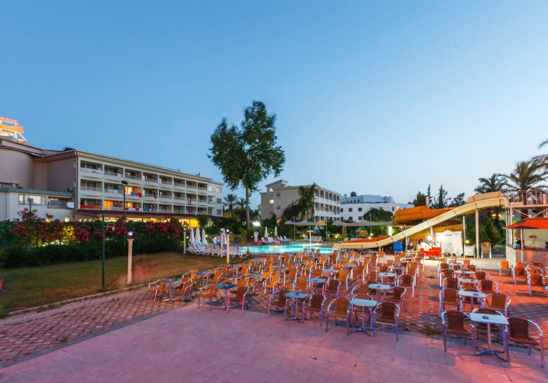 Ausstattung & Service