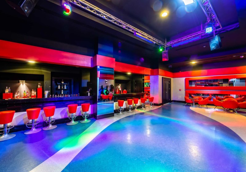 Ausstattung & Service