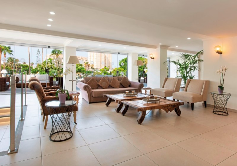 Ausstattung & Service