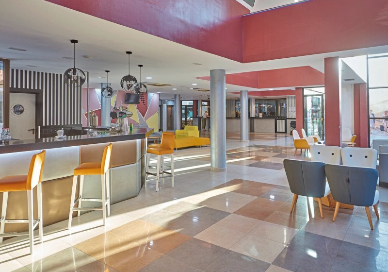 Ausstattung & Service