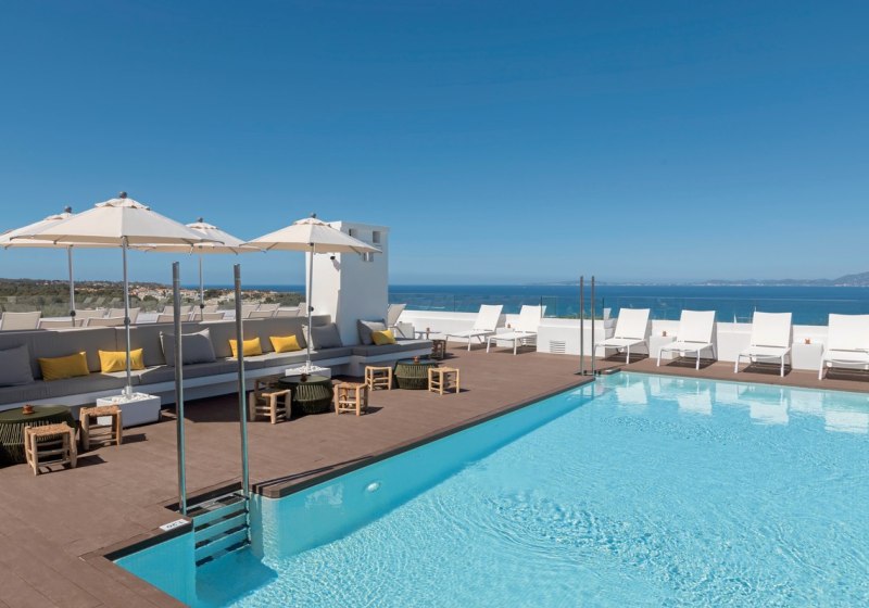 Beispiel: Hotel Außenpool