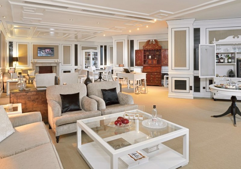 Ausstattung & Service