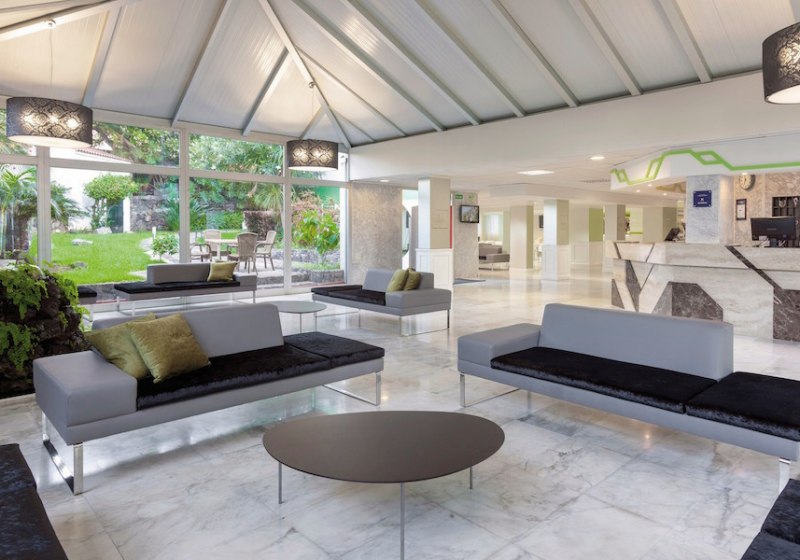 Ausstattung & Service