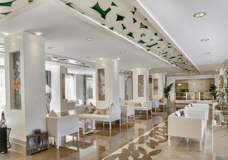 Ausstattung & Service