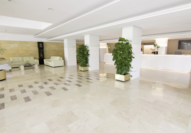 Ausstattung & Service