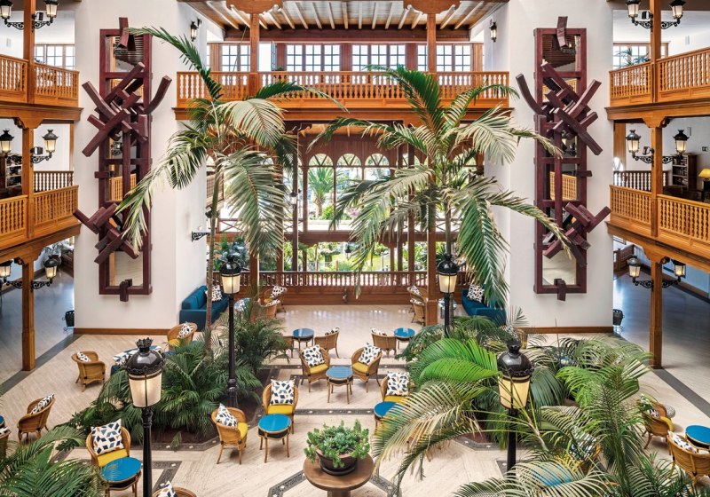 Ausstattung & Service