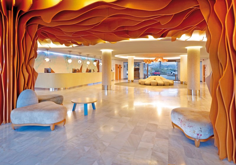 Ausstattung & Service