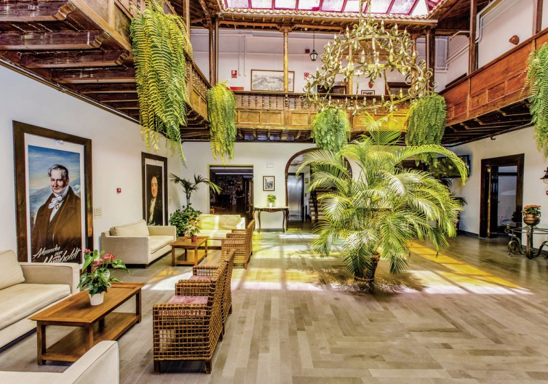 Ausstattung & Service