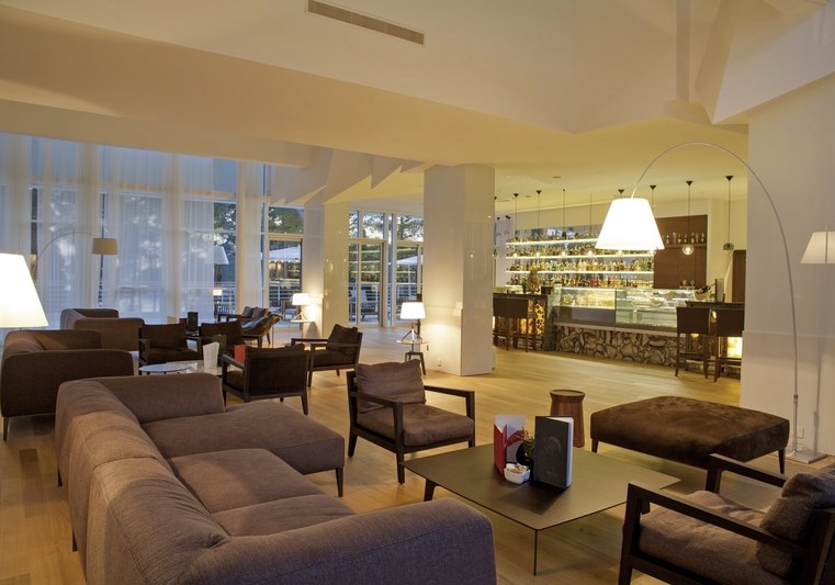 Ausstattung & Service