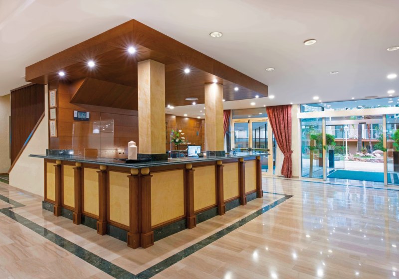 Ausstattung & Service