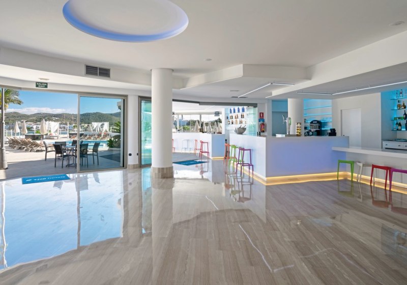 Ausstattung & Service