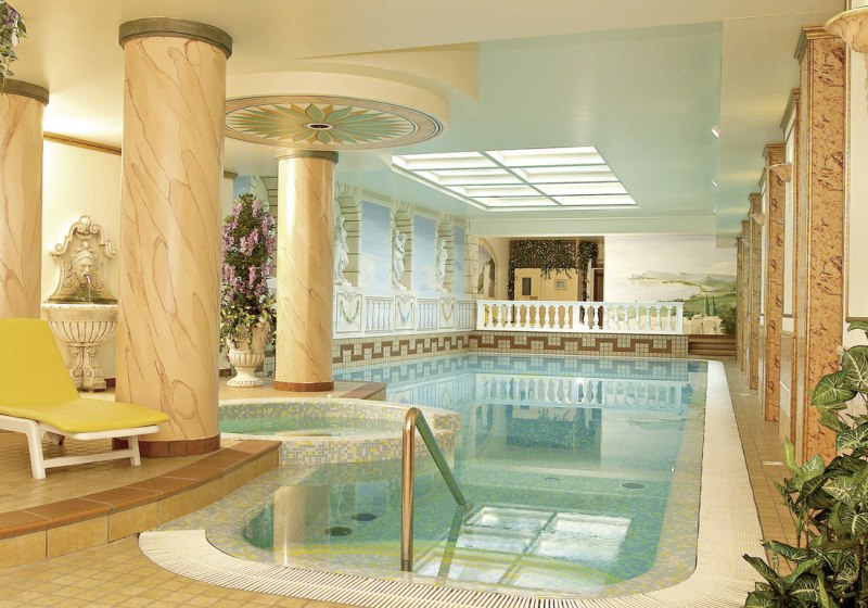 Hotel Innenpool