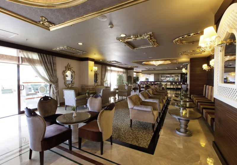 Ausstattung & Service