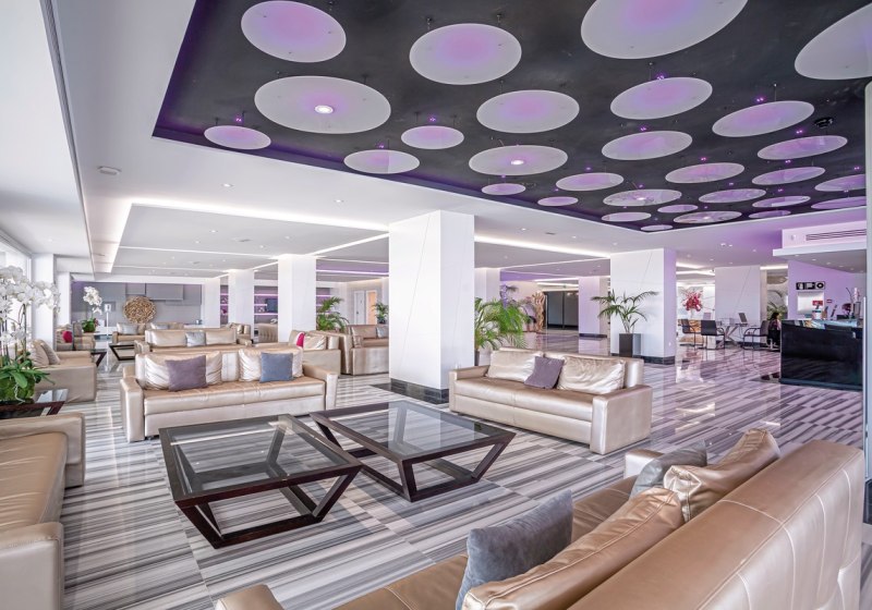 Ausstattung & Service