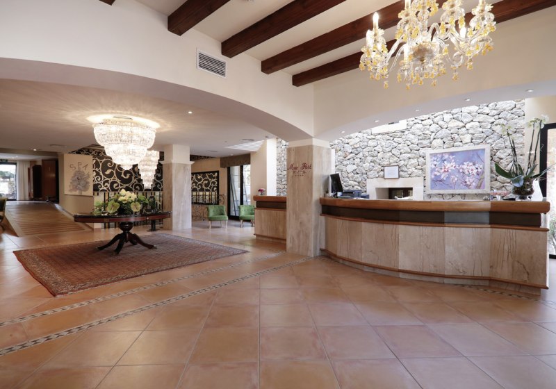 Ausstattung & Service