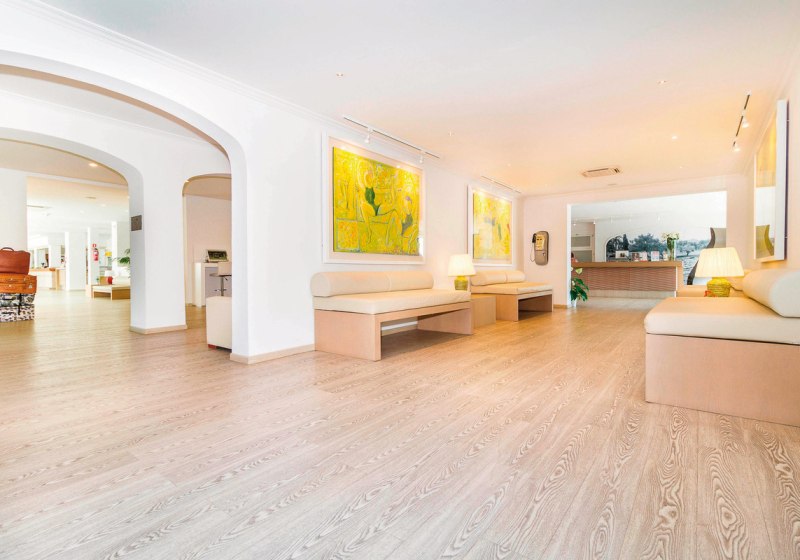 Ausstattung & Service