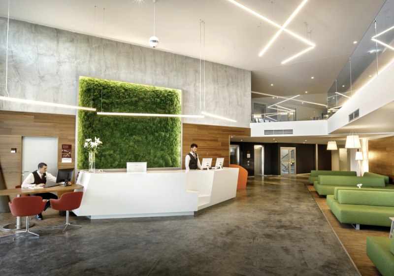 Ausstattung & Service