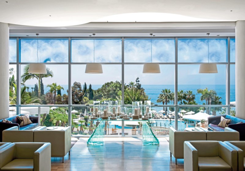 Ausstattung & Service